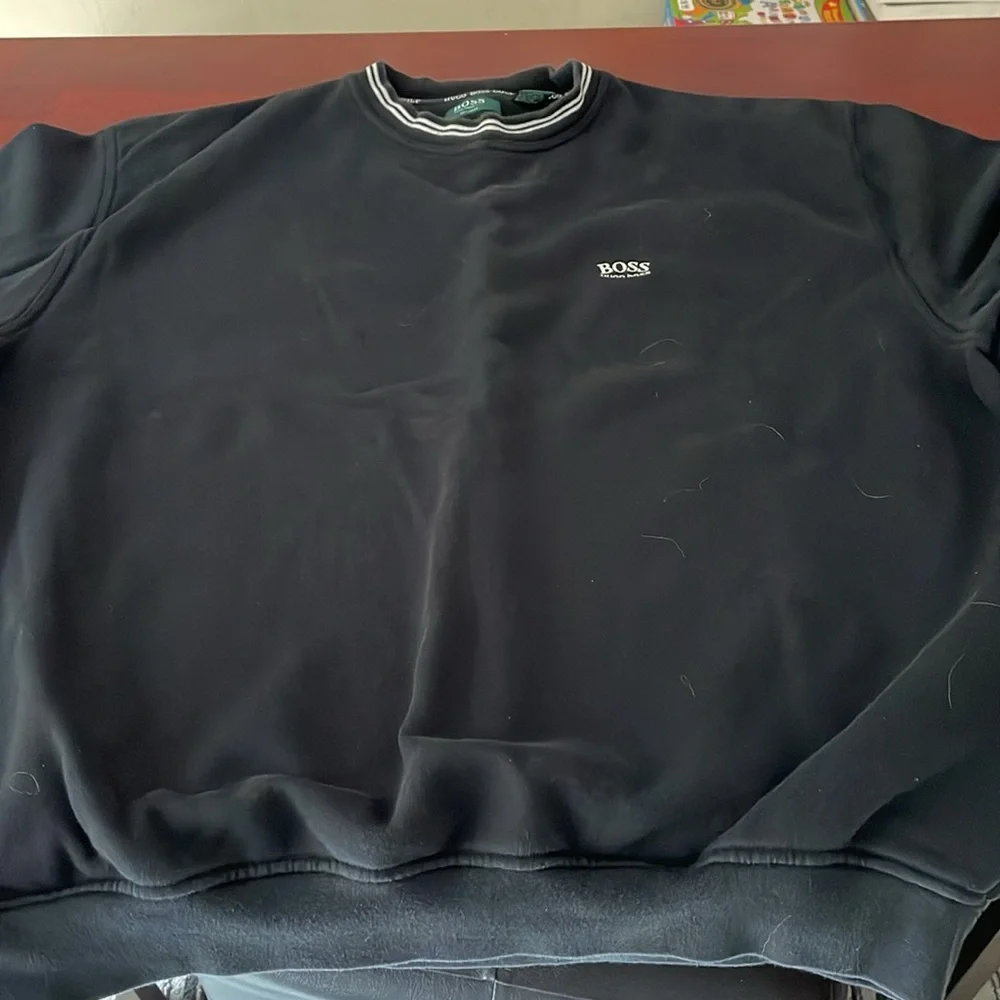 Hugo boss sweatshirt, black, and white extra extra large - Picture 2 of 5